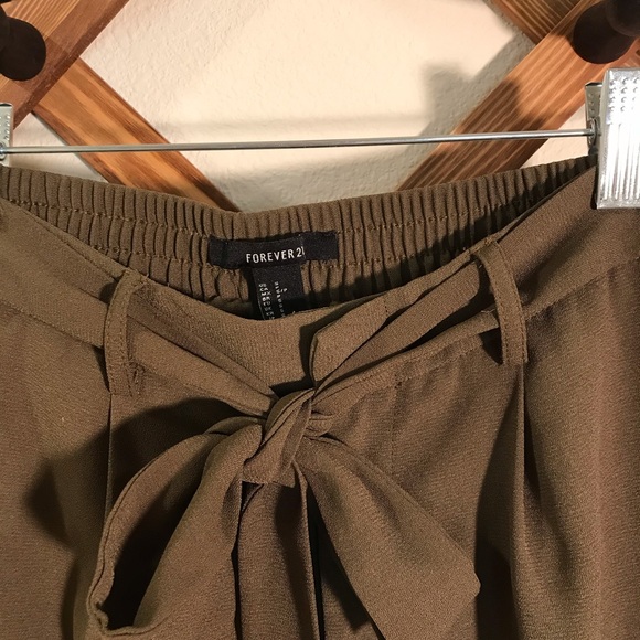 Forever 21 | high waisted trousers pants s… - Picture 2 of 6